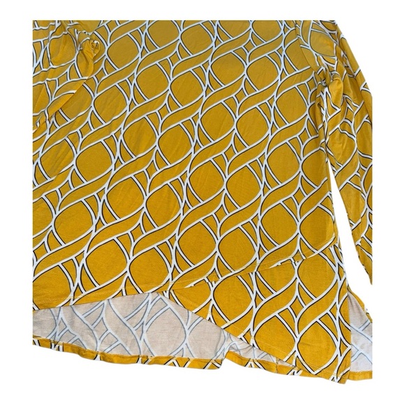 Zenergy by Chico’s Asymmetrical Yellow Patterned Long Sleeve Top Size 2 Large - Picture 3 of 10